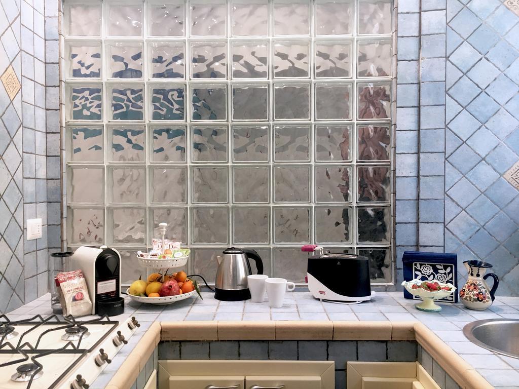 Sebeto Toledo Apartment Наполи Екстериор снимка